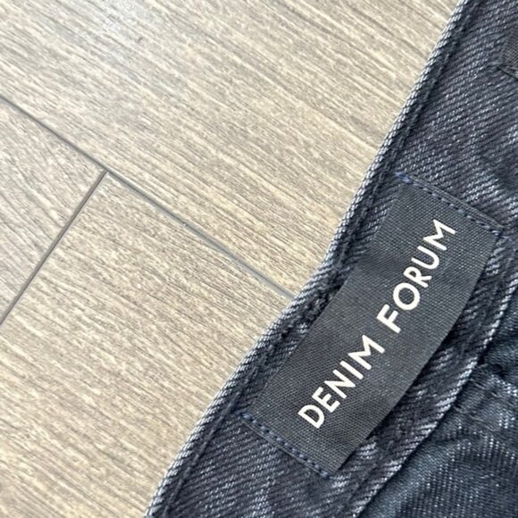 Aritzia Denim Forum Yoko Bermuda Jorts Jean Shorts Denim Long Black Cutoffs 25 - Picture 4 of 9